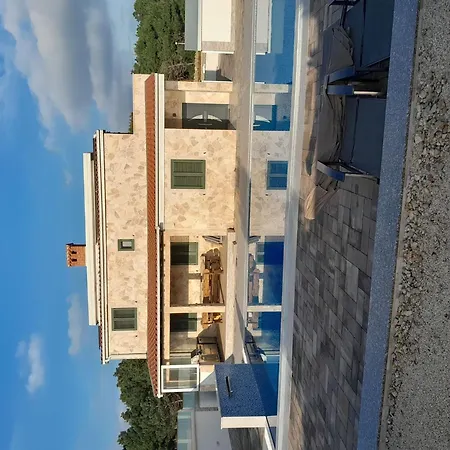 Appartement Charming 2-bedroom With Stunning Views In *
